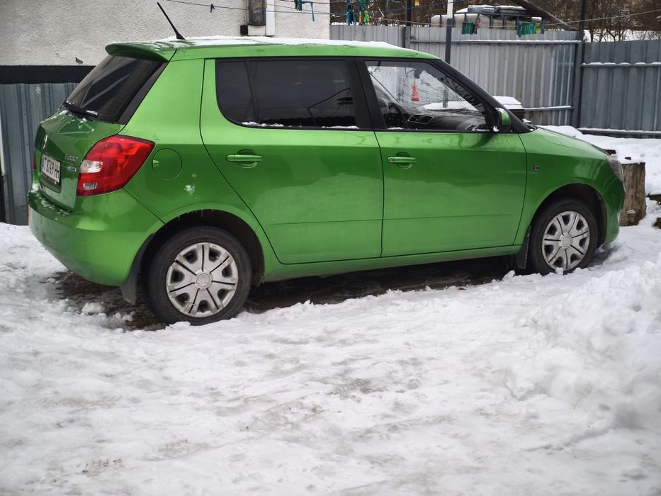 Шкода Фабія  1.4  бензин 2012 рік