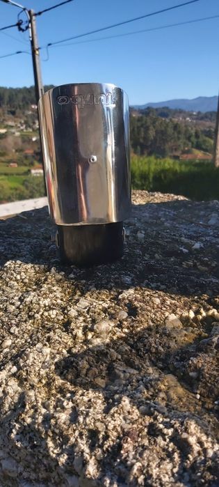 Ponteira de escape de fixação