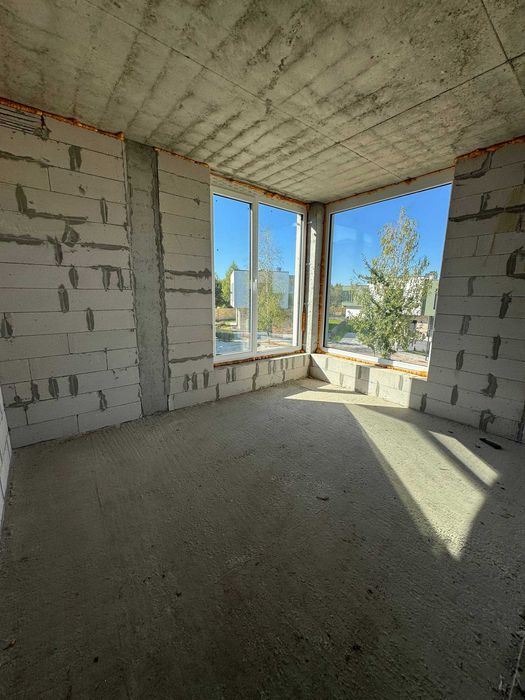 Продаж будинку на Дендропарку