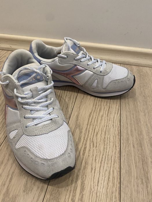 Кроссовки женские diadora