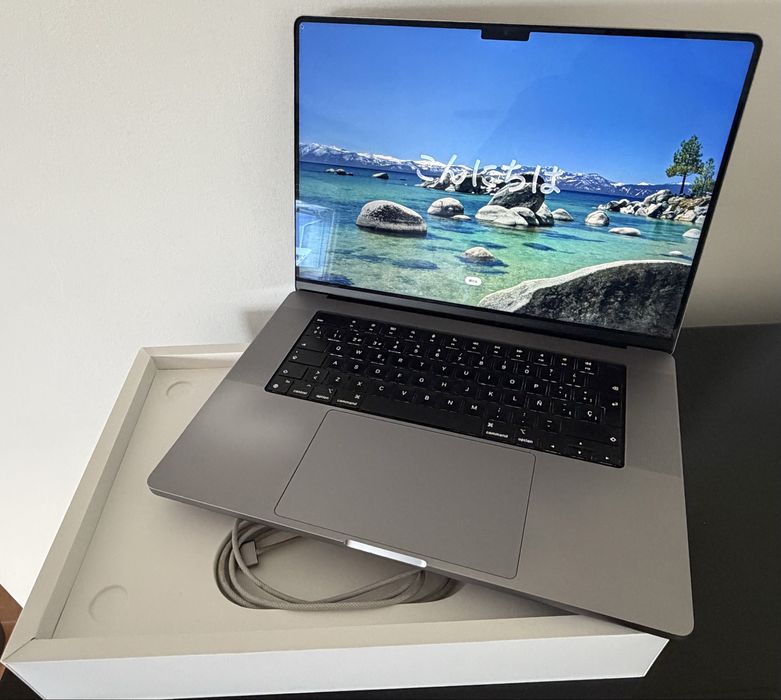 Macbook Pro M2 Max