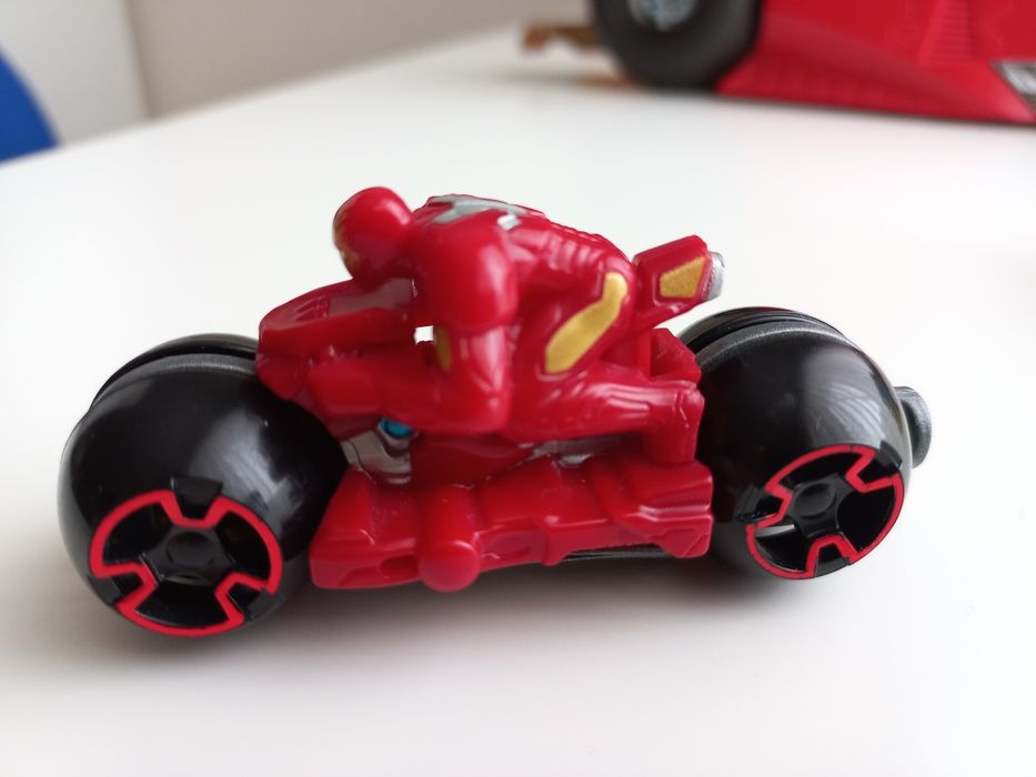 Пускатель для мотоцикла Hot Wheels серии Marvel