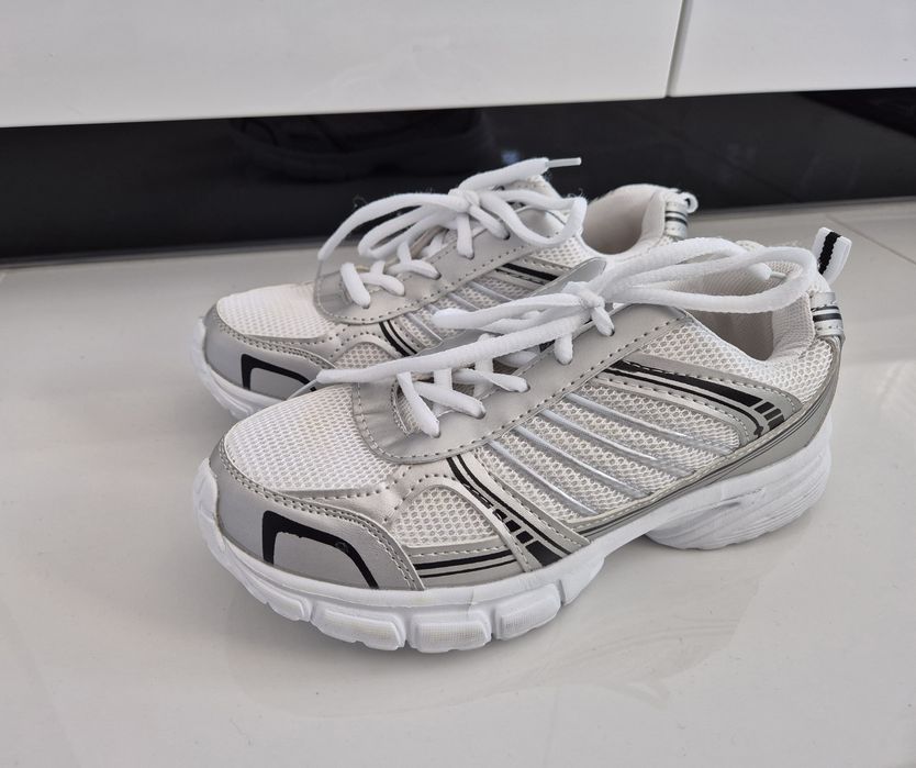 Sneakersy dziewczęce