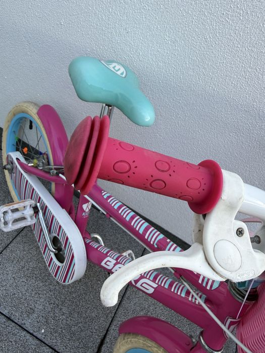 Bicicleta criança Berg Charm 161 + capacete + rodas laterais