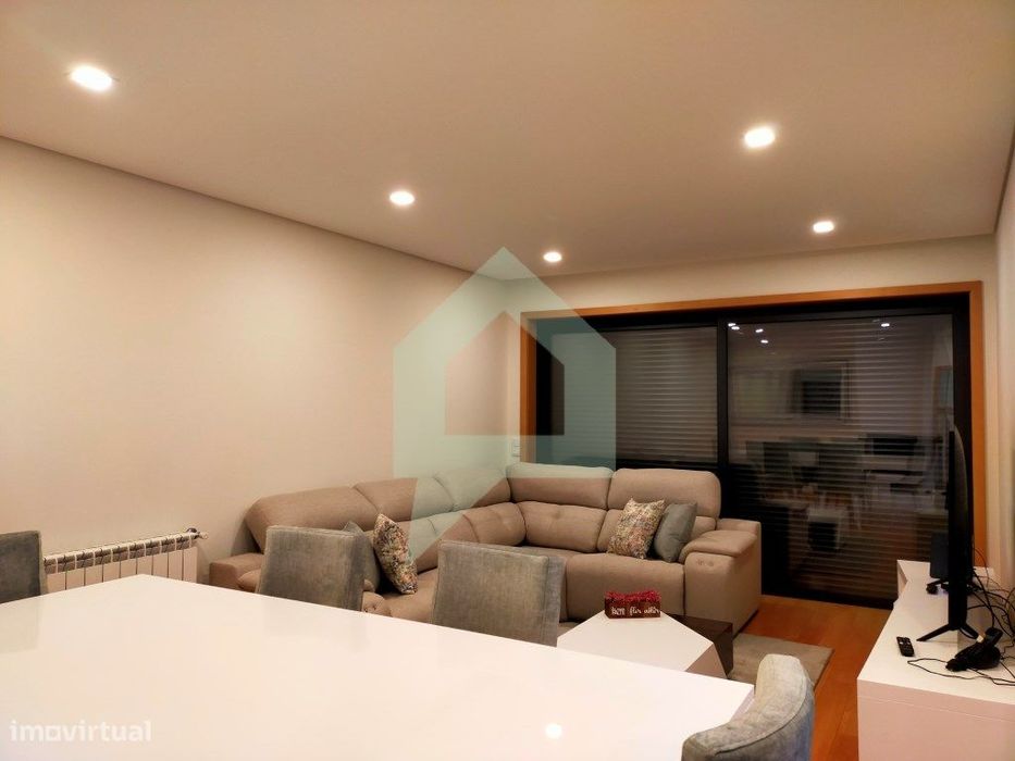 Moradia em Banda T3 em Tamel (São Veríssimo), Barcelos