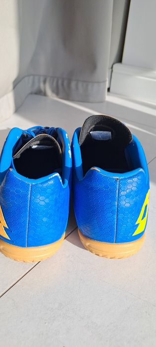 Футзалки Lotto 38 розмір на хлопчика , вживане