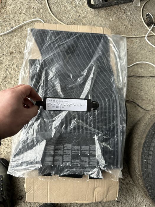 Коврики audi a5 2007-2016рік,передні,8T1061501