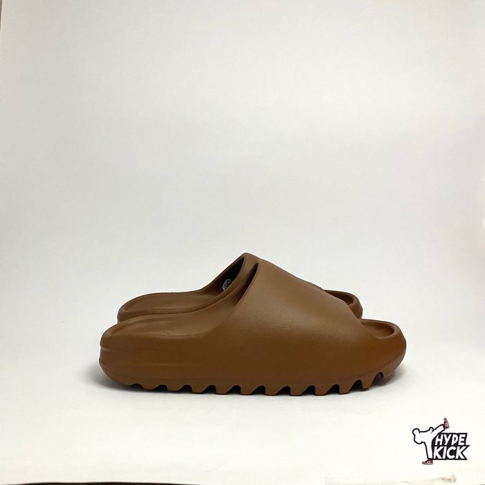 Yeezy slides flax