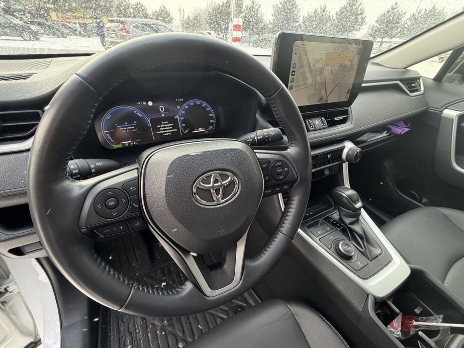 Продам Toyota RAV 4 Гибрид 2023г.