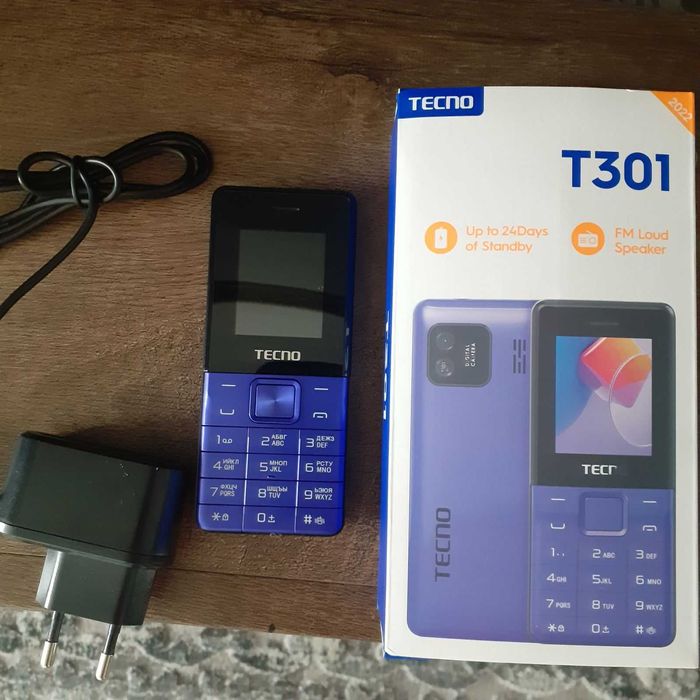 Телефон полусмартфон з кольоровим дисплеем марки TECNO T301