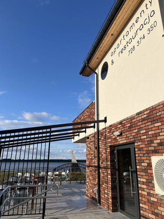 Żubr apartamenty & Restauracja |jacuzzi, paintball, sauna|
