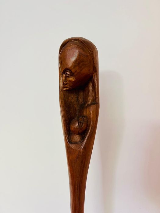 Alberto Chissano - escultura maternidade