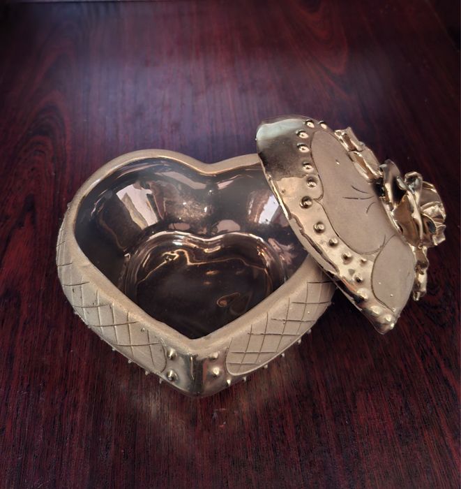 Скринька для прикрас