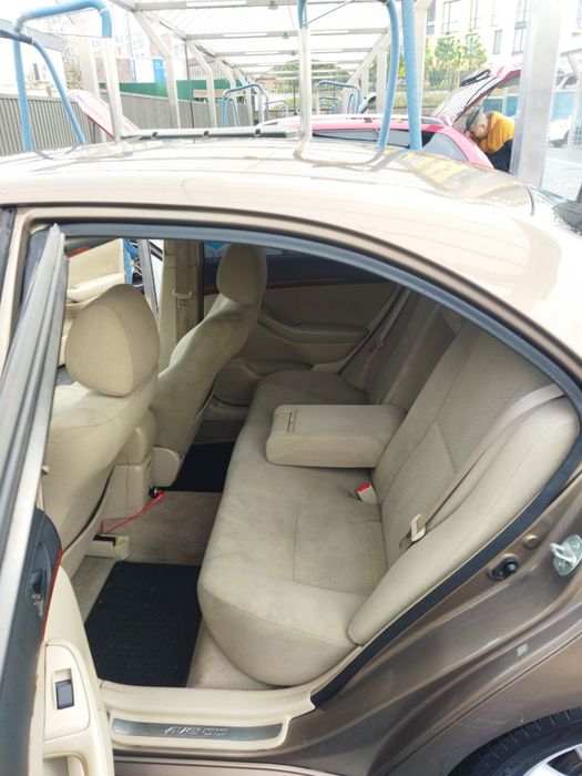 Toyota avensis 2.2 дизель