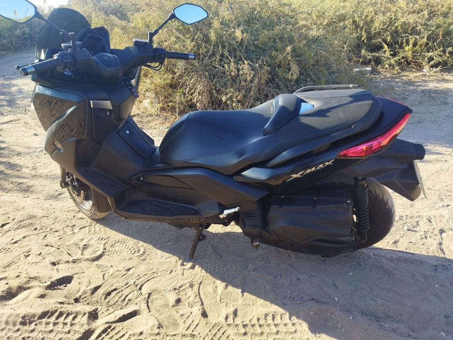 Yamaha XMAX 400 (15)