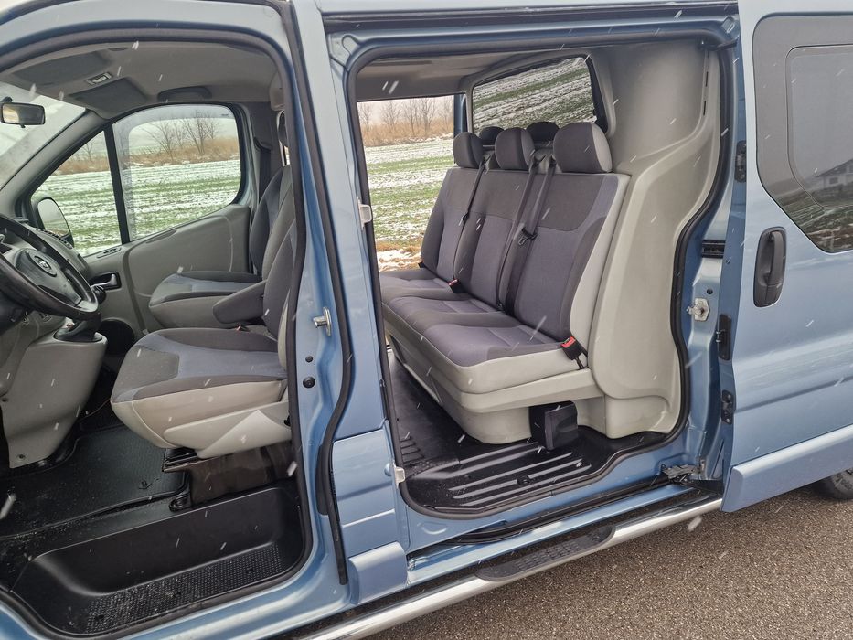 Brygadówkda 5 Osób Opel Vivaro Trafic Long L2H1..Mały przebieg.Polecam