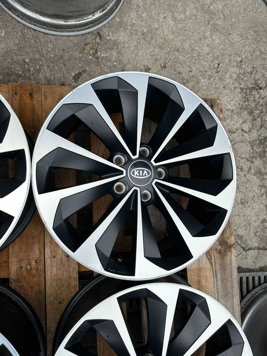 5x114,3 7,5j x 17" et47 Kia Hyundai Super stan z czujnikami