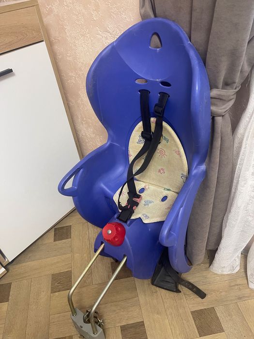 Дитяче велокрісло