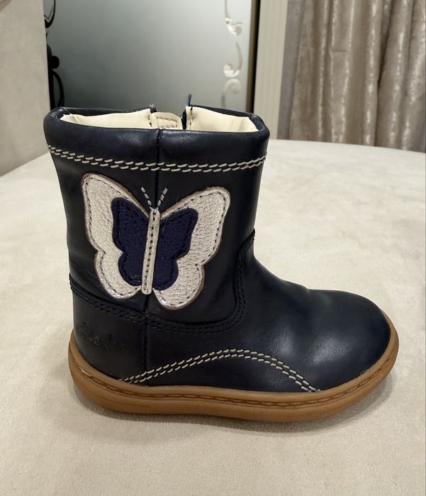 Дитячі шкіряні черевички clarks 19 р.