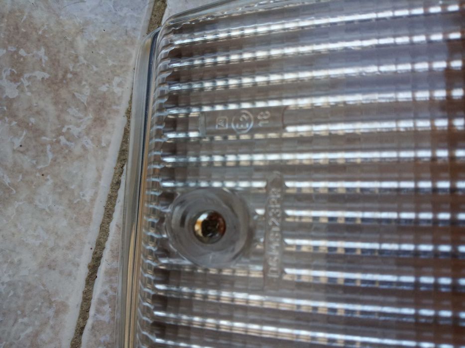 vidro farolim Peugeot 504 break novo