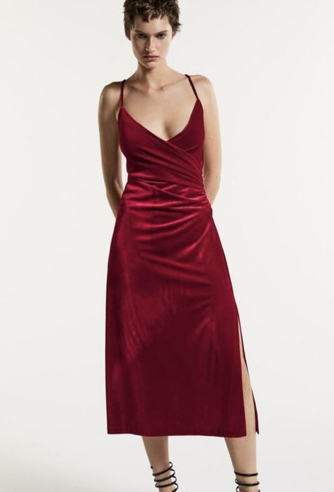 Сукня бахотна , червона Zara