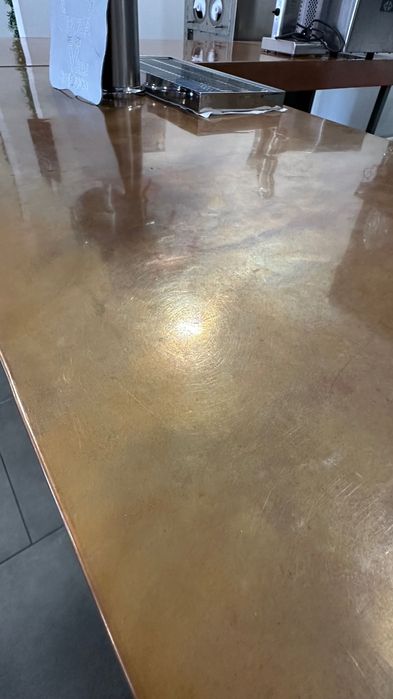 Balcão de Bar em L – Estilo Industrial – Tampo e Acabamento em Cobre