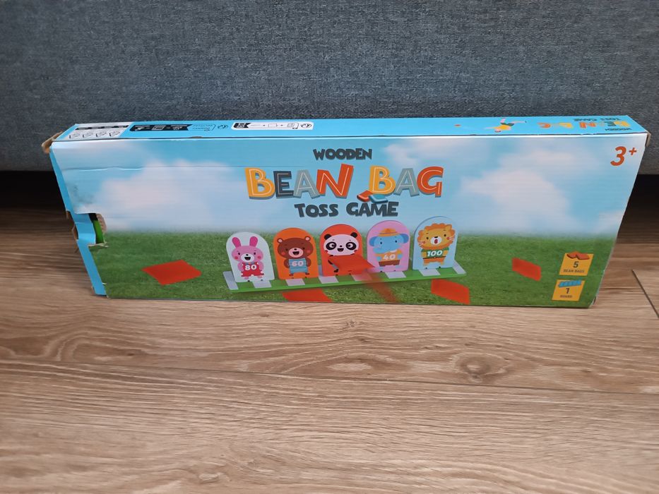 Gra zręcznościowa Bean Bag Toss Game a'la kręgle