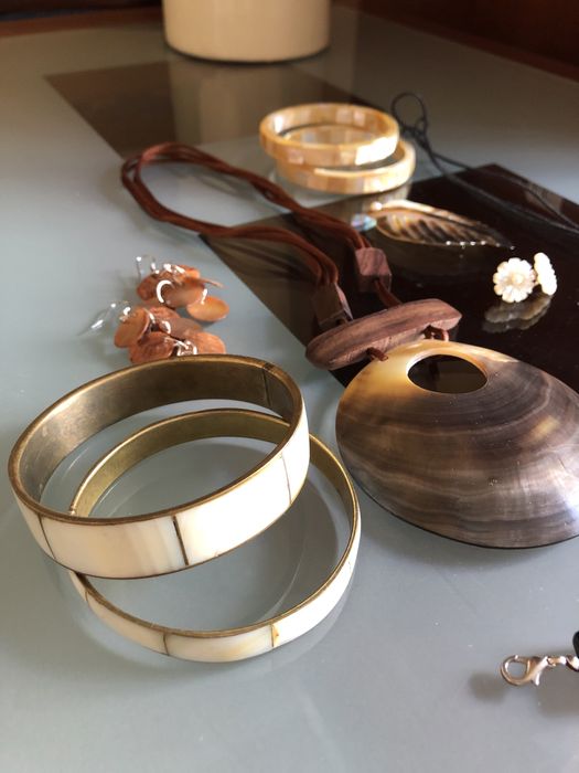 Прикраси з перламутру