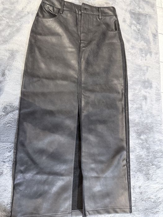 Продам шкіряну спідницю