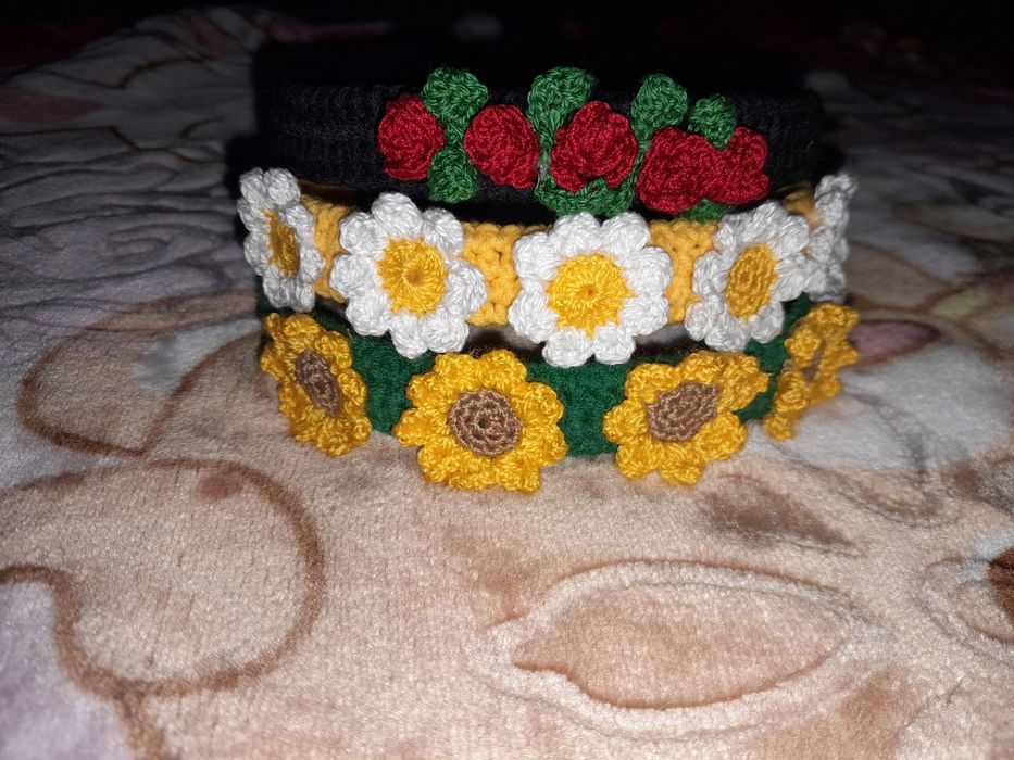 Opaski na włosy na szydełku