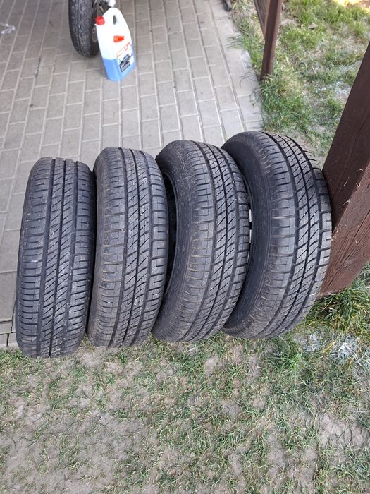 Opony zimowe z felgami