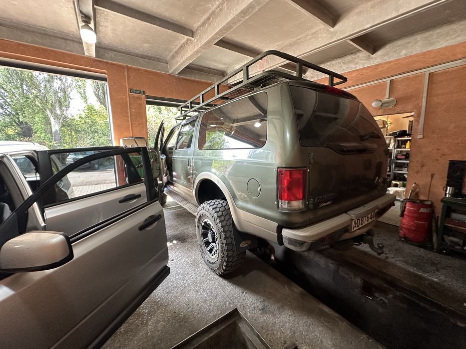 Ford Excursion 7.3 TDI на тимчасовій УКР реестрації