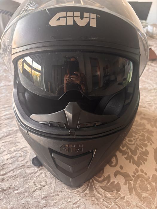 Capacete  usado preto da Givi