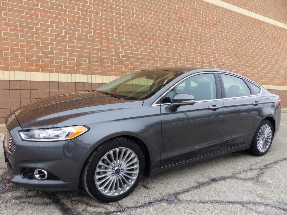 Ford Fusion Titanium      2016