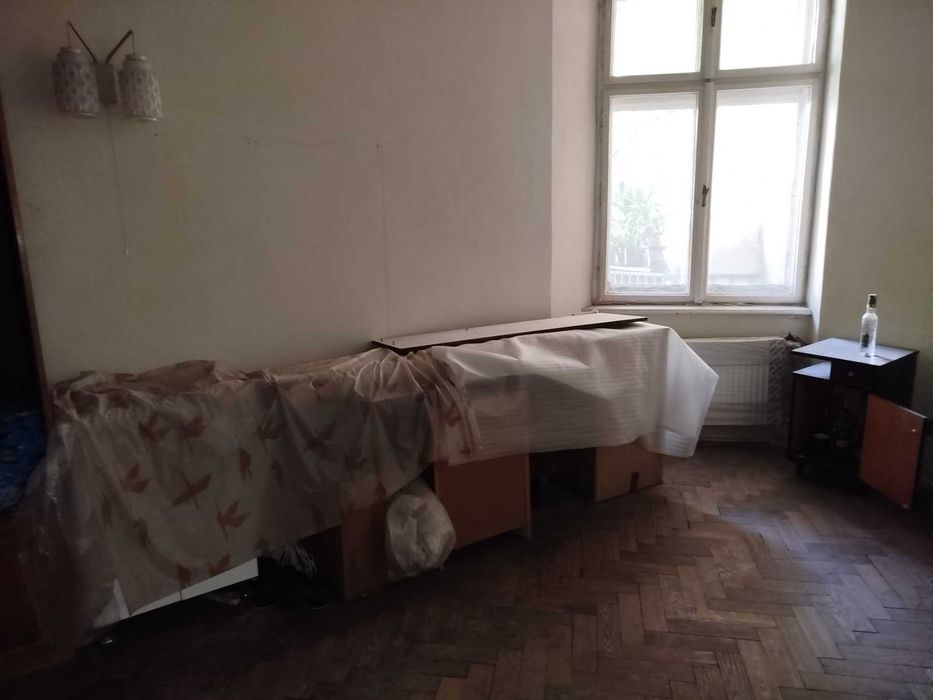 Продаж 3-х кімнатної квартири по вул. Снопківська