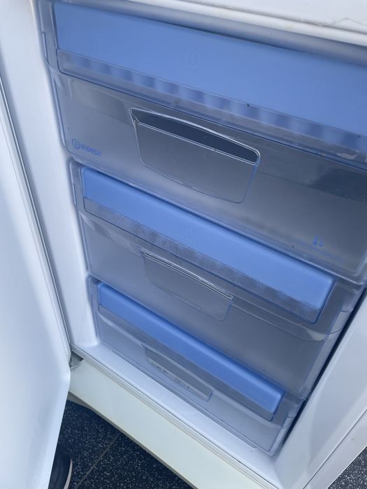 Lodówka Indesit