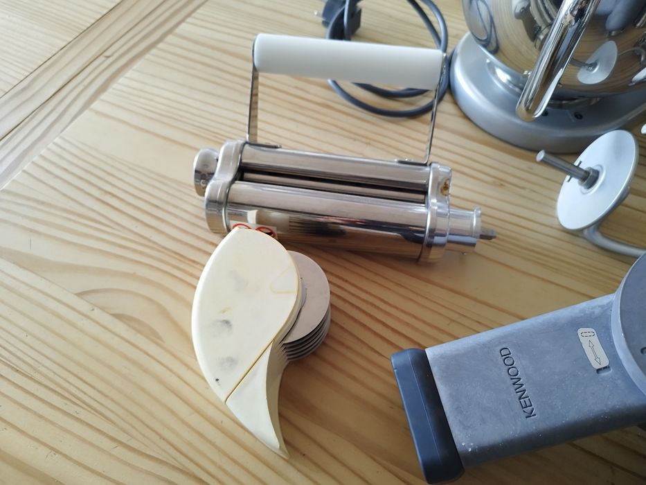 Robot de Cozinha Kenwood kMix + Muitos Acessórios