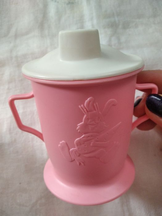 Іграшки, алфавіт, непроливайка