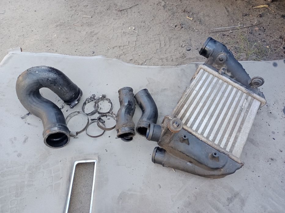 Інтеркуллер радіатор телевізор Ауді а4б6