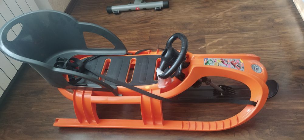 Санки с рулевым управлением