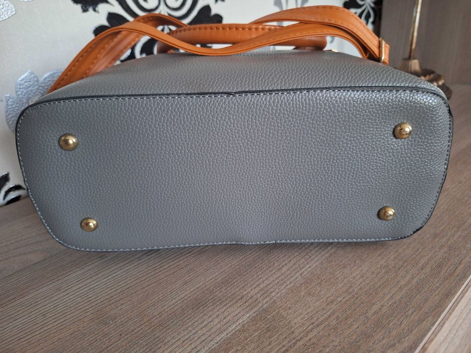 Torebka kuferek elegancka