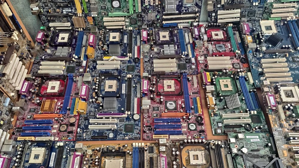 Материнские платы Socket AM2, 775, 478, 939