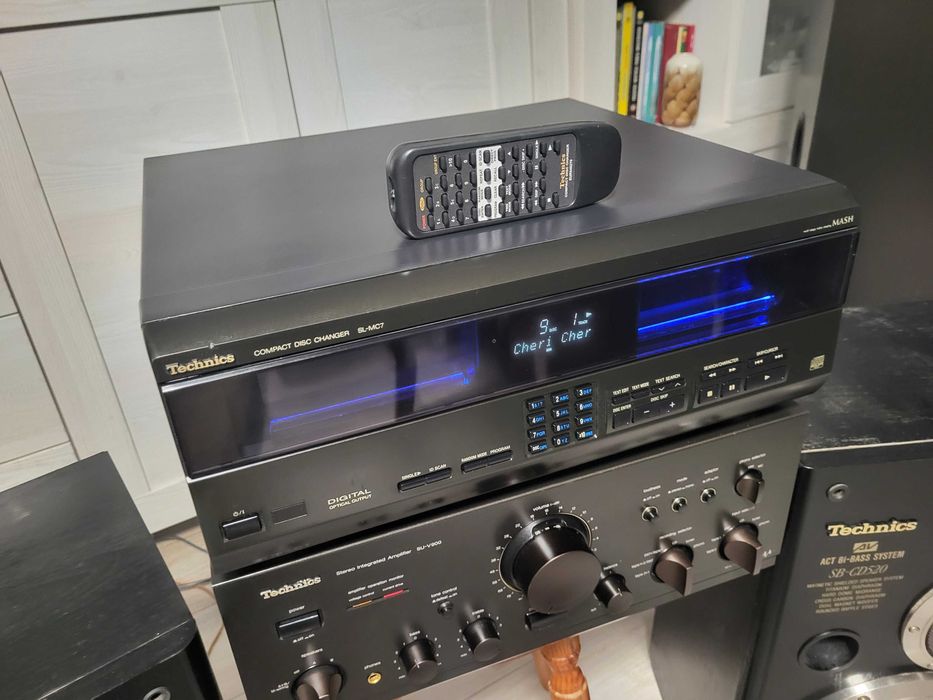 Zmieniarkę Technics SL-MC7 + Pilot CD TEXT