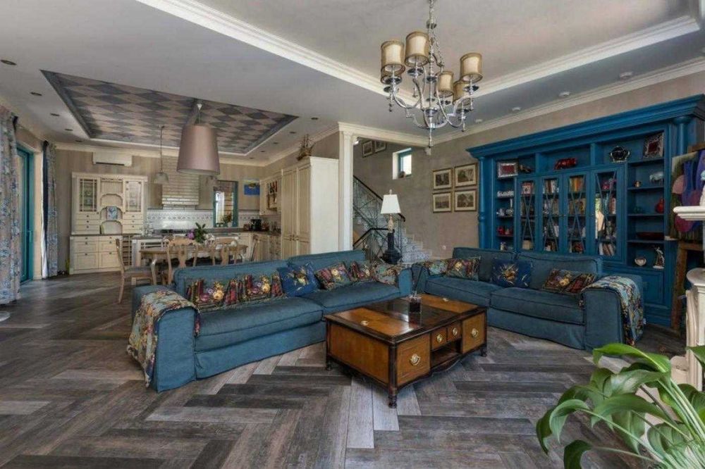 Продаж затишного маєтку в центрі Києва.