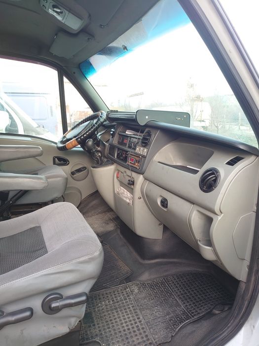 Продам Рено мастер 2.5