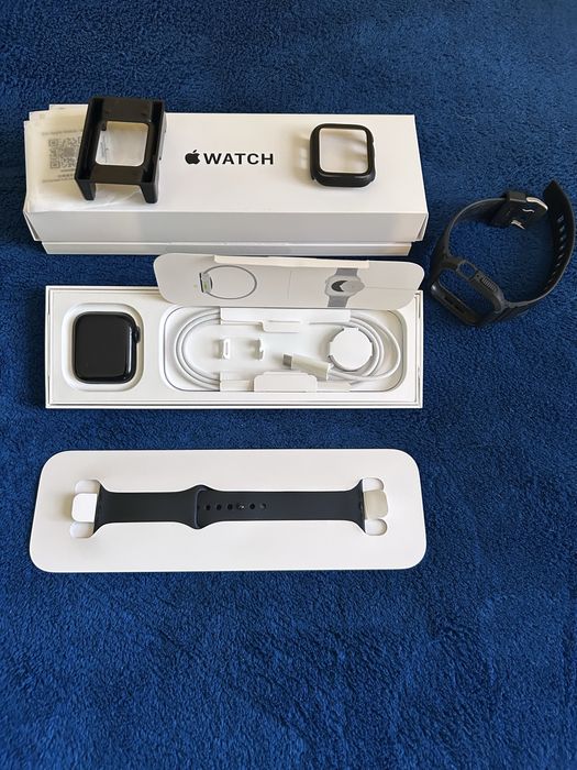 Apple watch se3 44mm LTE