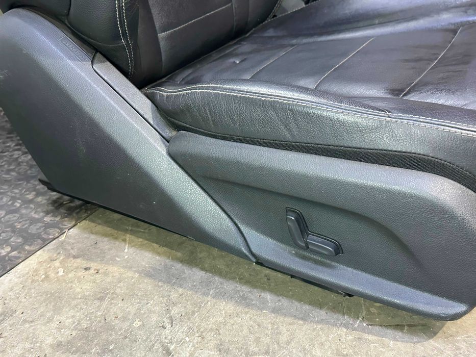 Conjunto de bancos Mercedes Classe C W205 (2017)