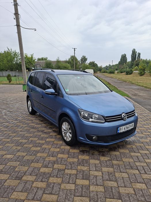 Продам VW Touran 1.2 tsi 2012 року