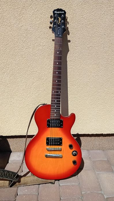 Gitara elektryczna epiphone Les Paul plus wzmacniacz LaneyTF 200