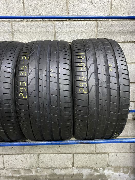 Літні шини 295/35 R21 PIRELLI
